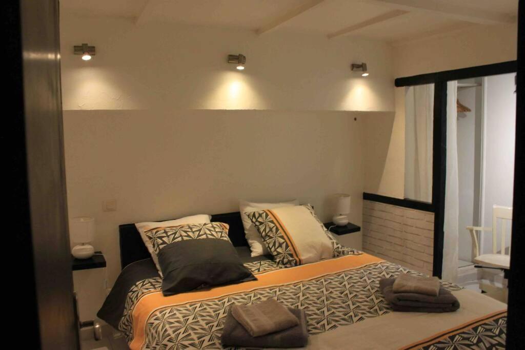Appartement Intra-Muros Bien Situe Et Agreable A Proximite Des Theatres Avignon Extérieur photo